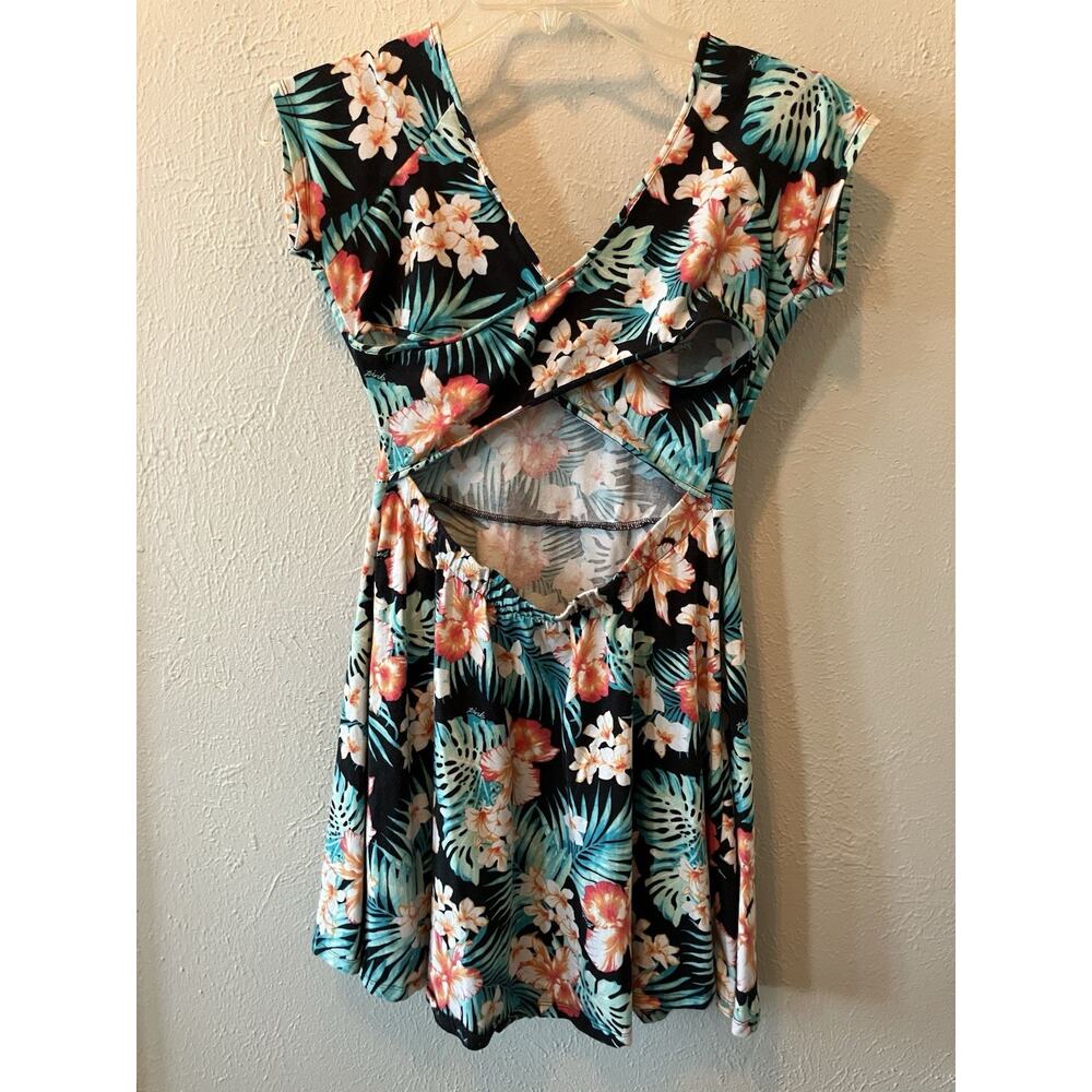 Victoria’s Secret PINK Laua Mini Dress Sz S Strappy Back Floral Hawaiian Skater